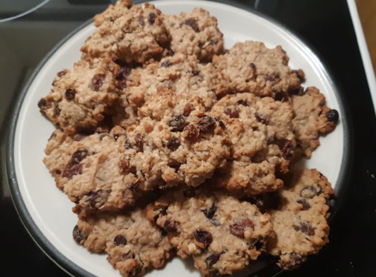 Recette: Galettes au gruau et aux raisins.