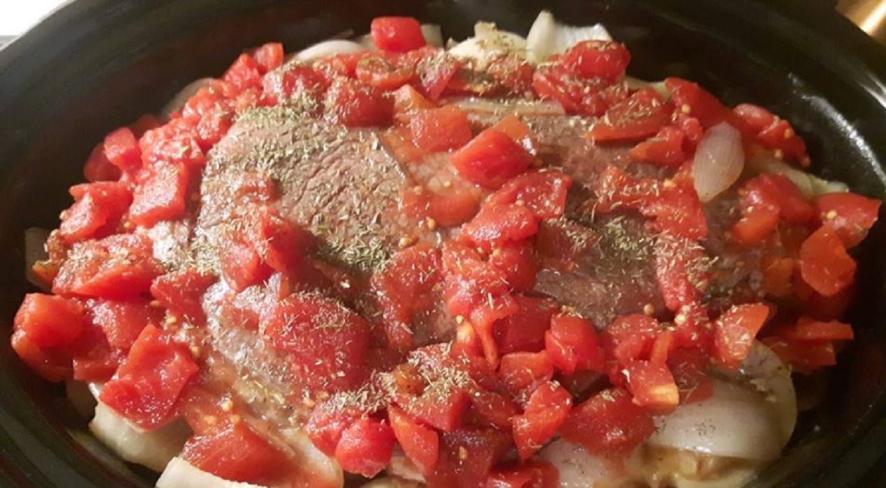 Recette: Rti de boeuf, lgumes et tomates  la mijoteuse.