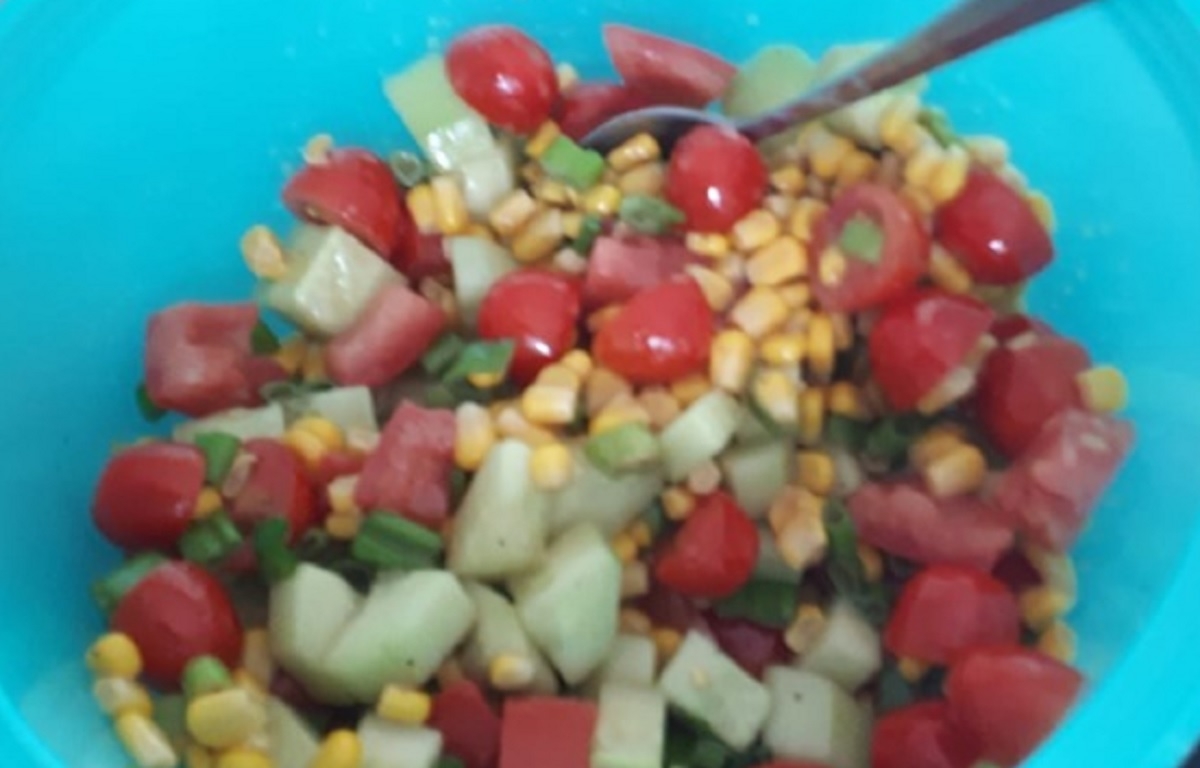 Recette: Salade de l�gumes, vinaigrette balsamique et sirop d'�rable.