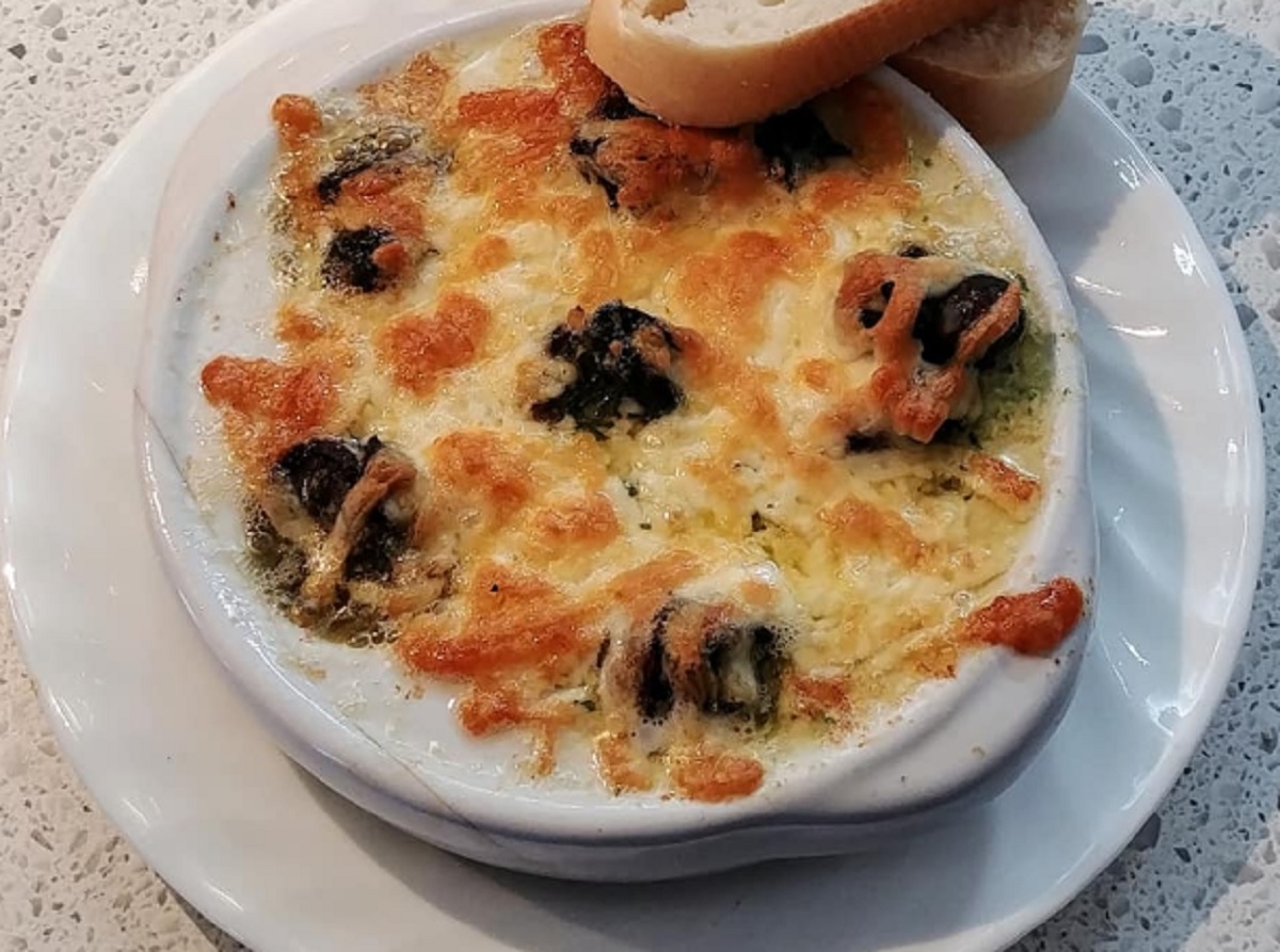 Recette: Escargots � l'ail et au vin gratin�s.